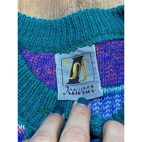 Vintage 80s/90s Pure Wool Cardigan Sweater With Stripe & Tribal Pattern Button-U - Picture 5 of 10